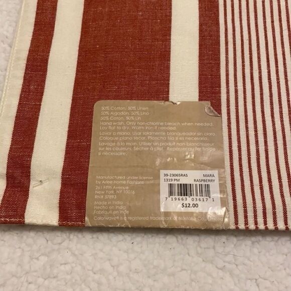 Noritake Colorwave raspberry set of 4 placemats - Picture 5 of 8